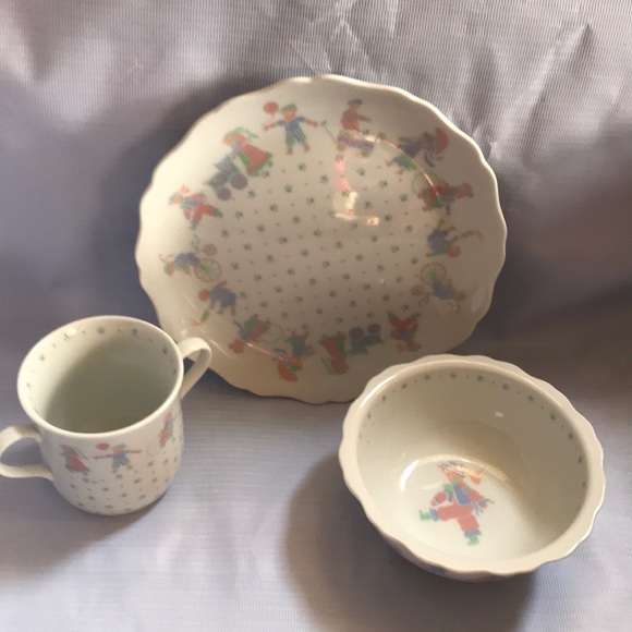 Lynn Hollyn child dinnerware - Picture 2 of 6